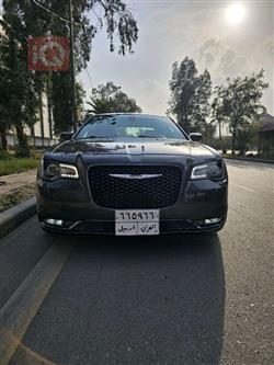 کرایسلەر 300
